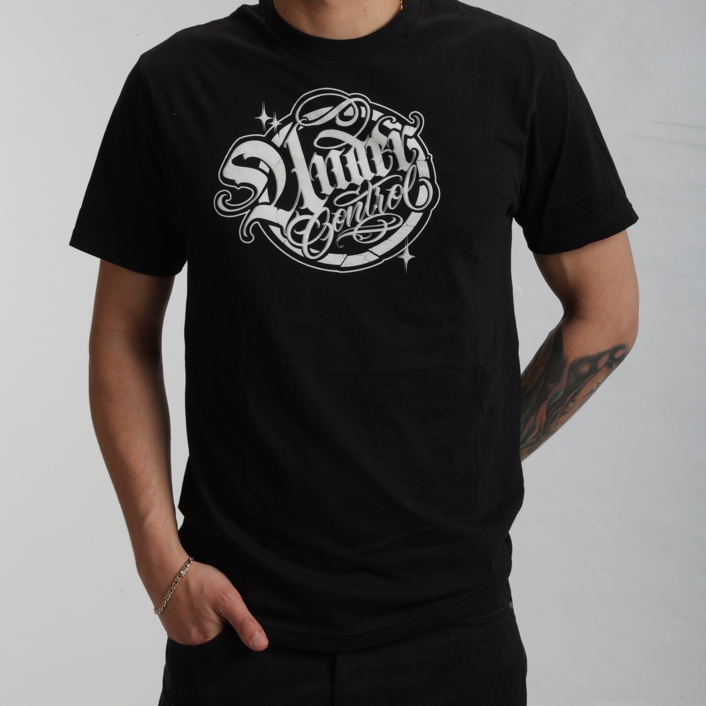 ◆BADBLOOD◆ Dark Classic Logo T-Shirt White w-tee25-034 ◇BADBLOOD◇ Dark Classic Logo T-Shirt White w-tee25-034
