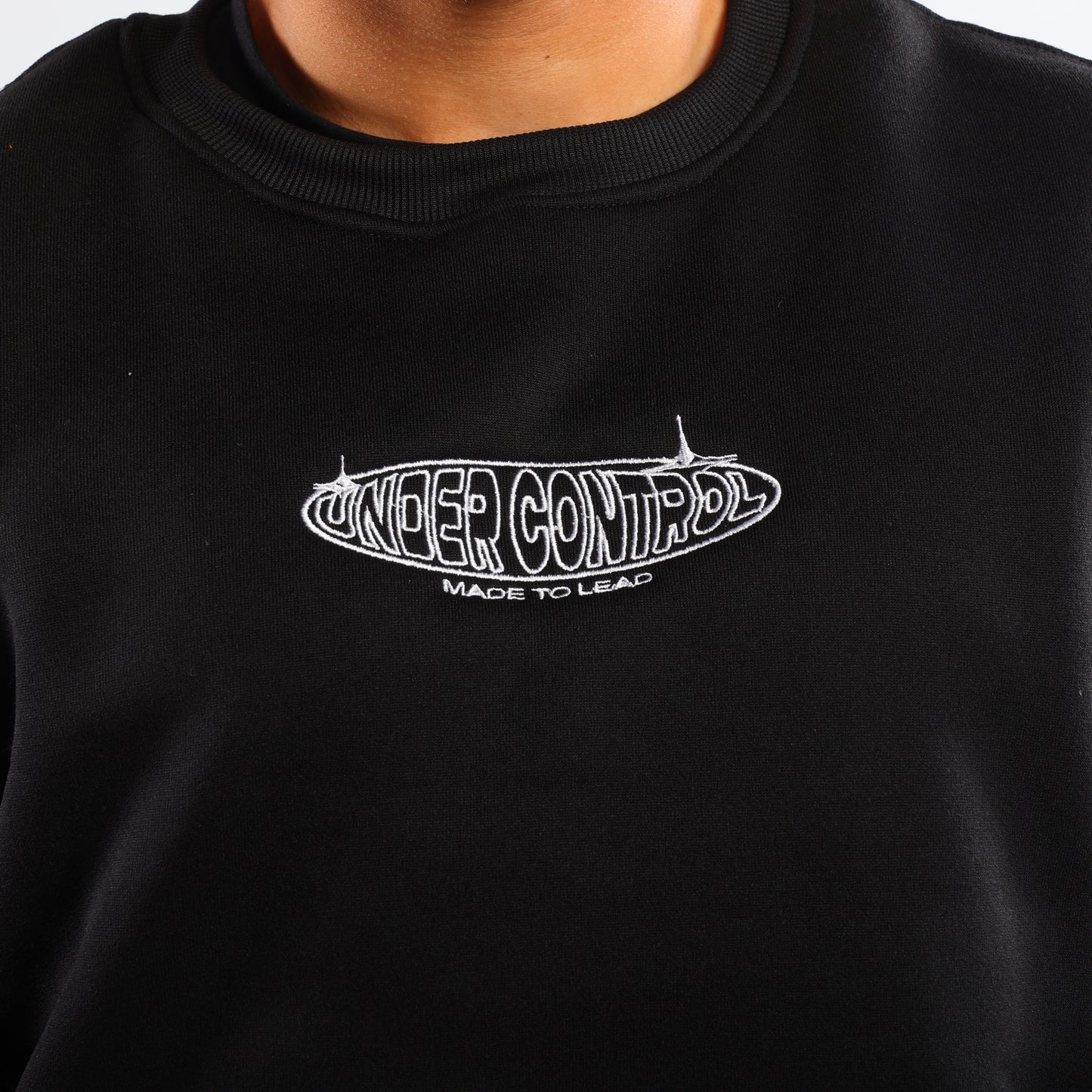 "MTL" Crewneck Black